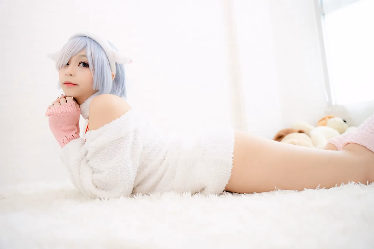 Kadorin Hitomi as Rem — cosplay photo 34 of 92