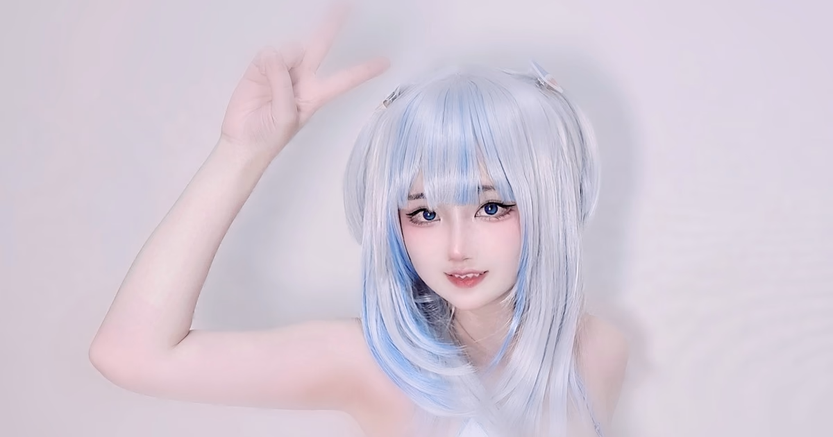 KitsuneS2S2 as Gawr Gura — cosplay photo 9 of 17