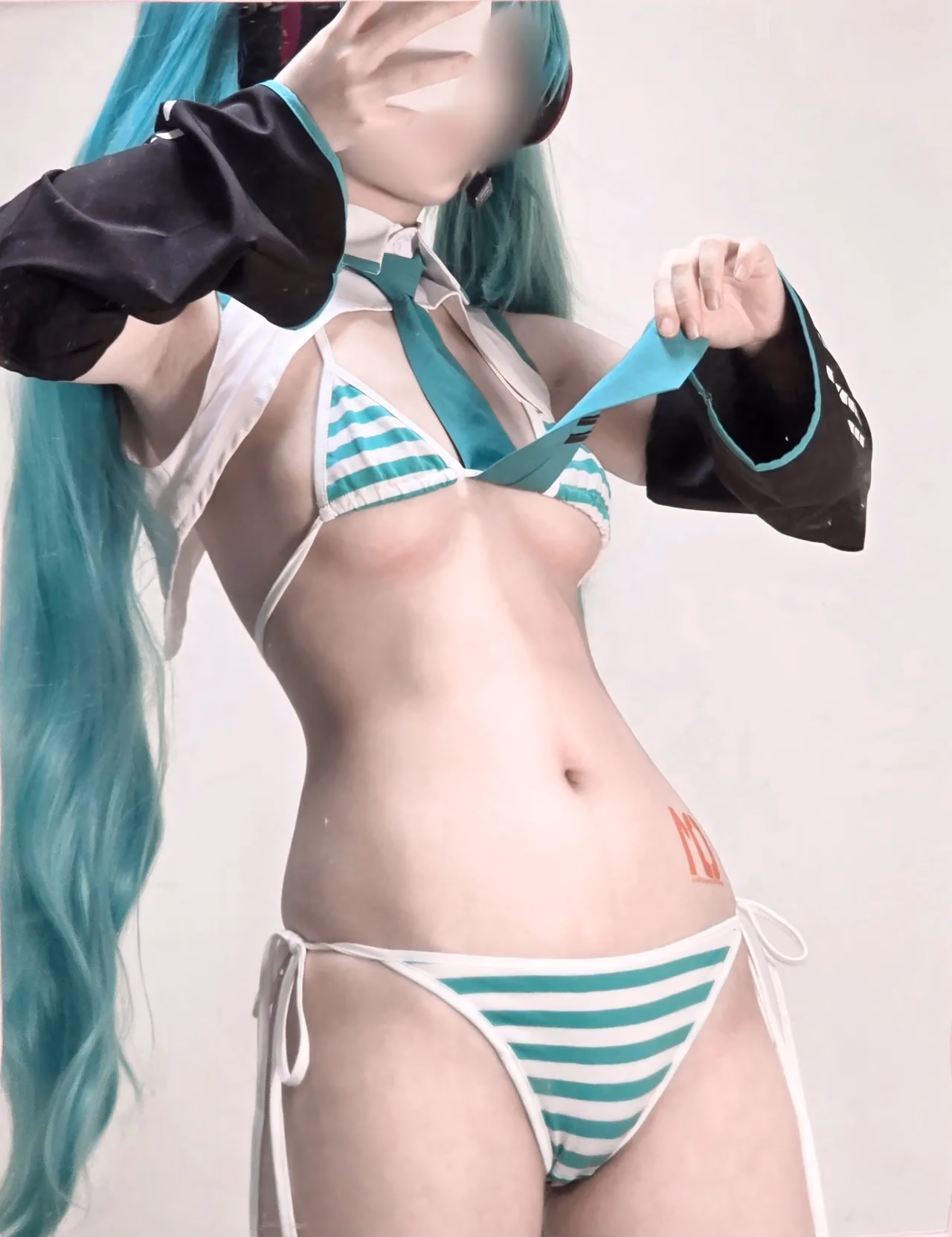 KitsuneS2S2 as Hatsune Miku — cosplay photo 9 of 15