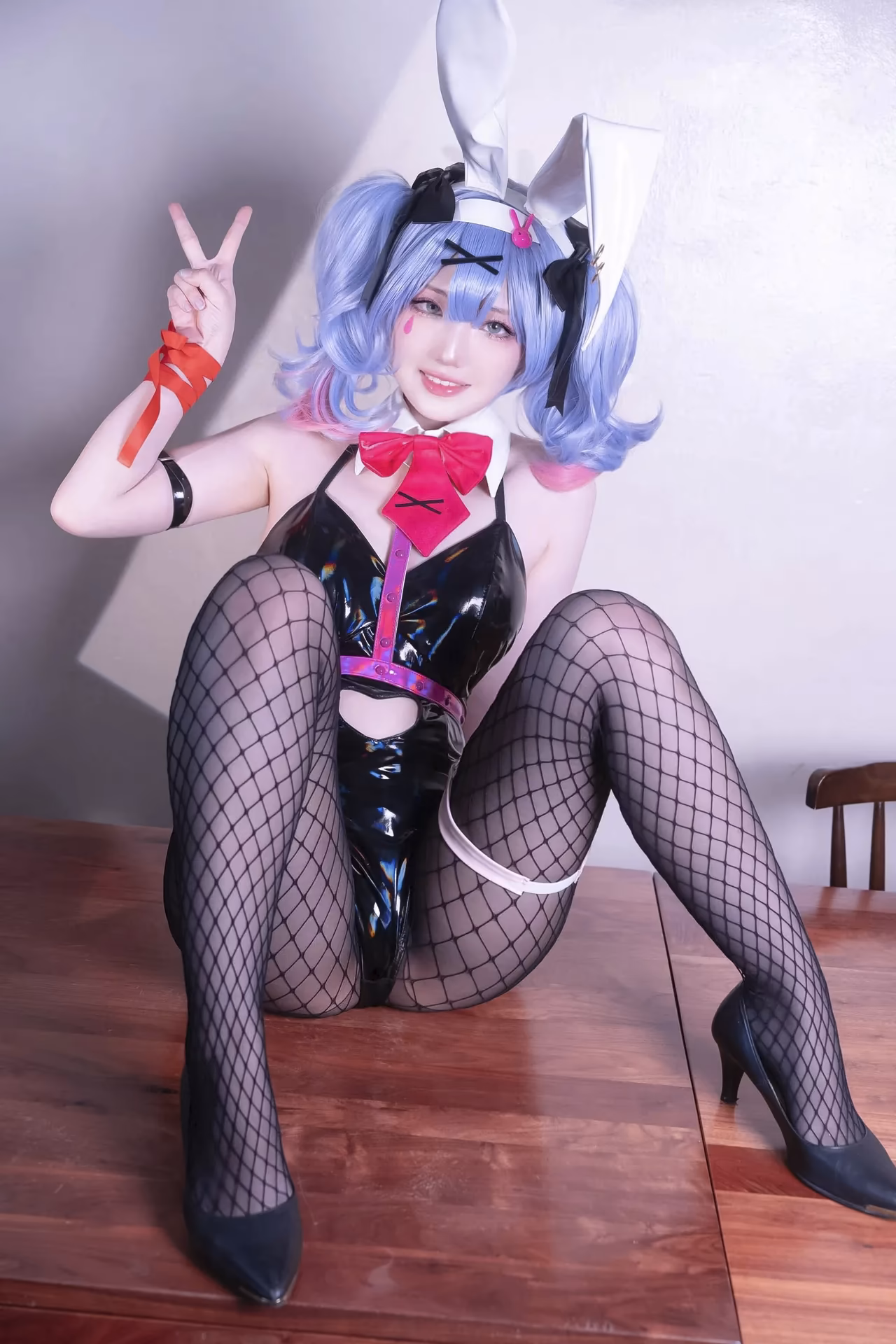 KitsuneS2S2 as Hatsune Miku — cosplay photo 3 of 19