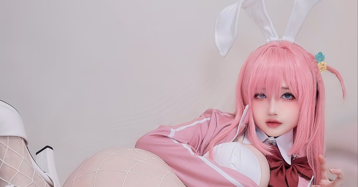 KitsuneS2S2 as Hitori Gotoh — cosplay photo 8 of 20