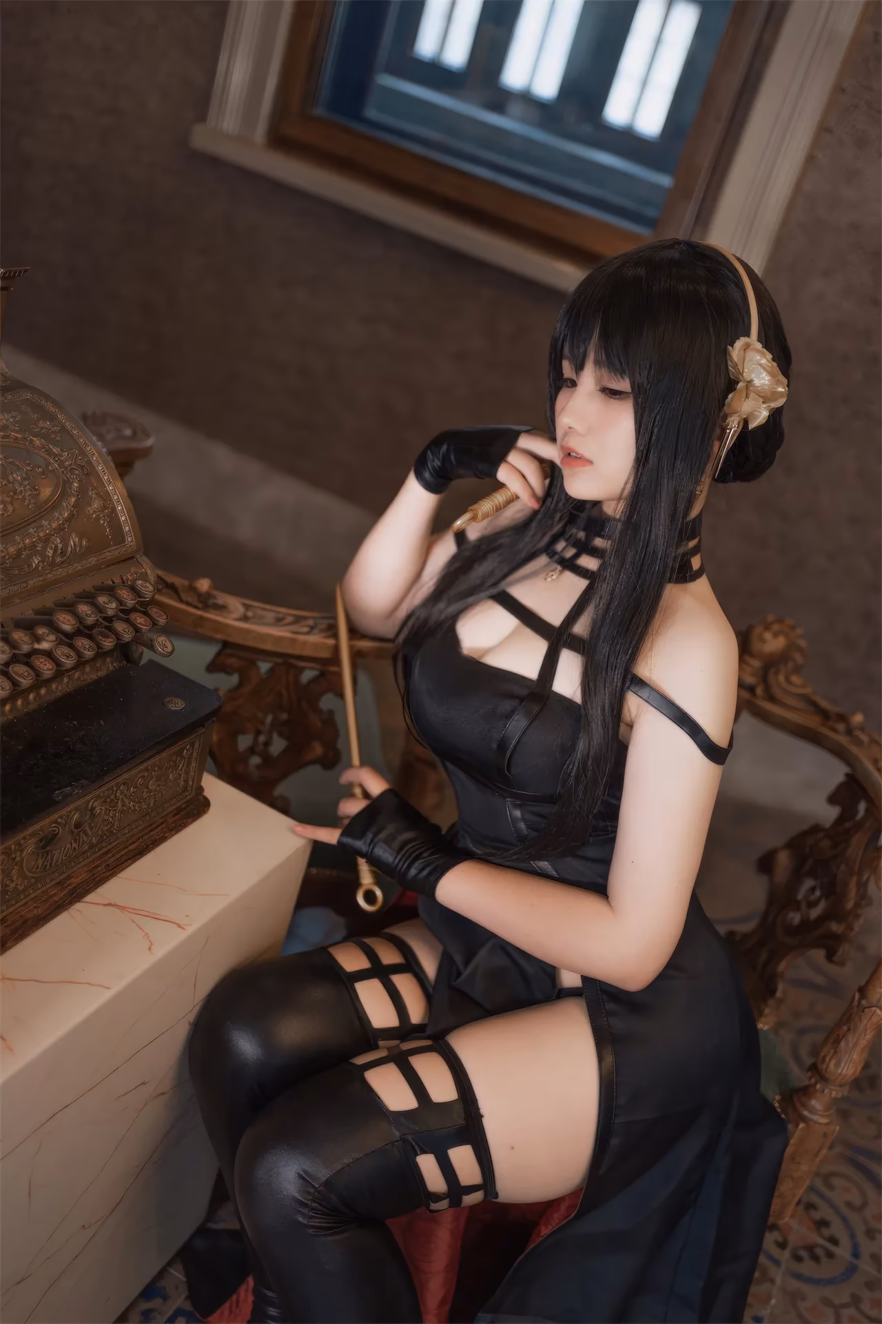 likepve as Yor Forger — cosplay photo 13 of 53