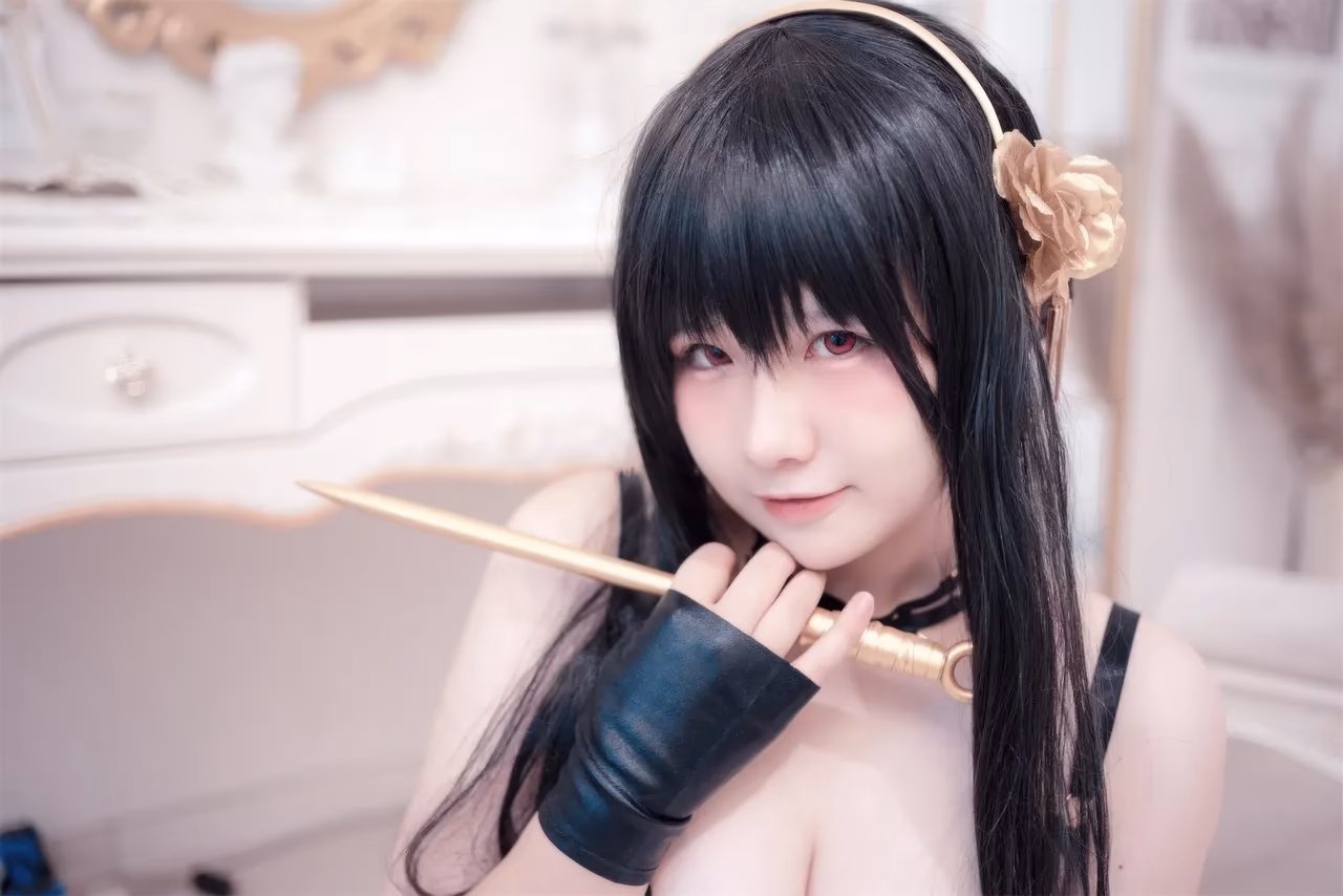 likepve as Yor Forger — cosplay photo 30 of 53