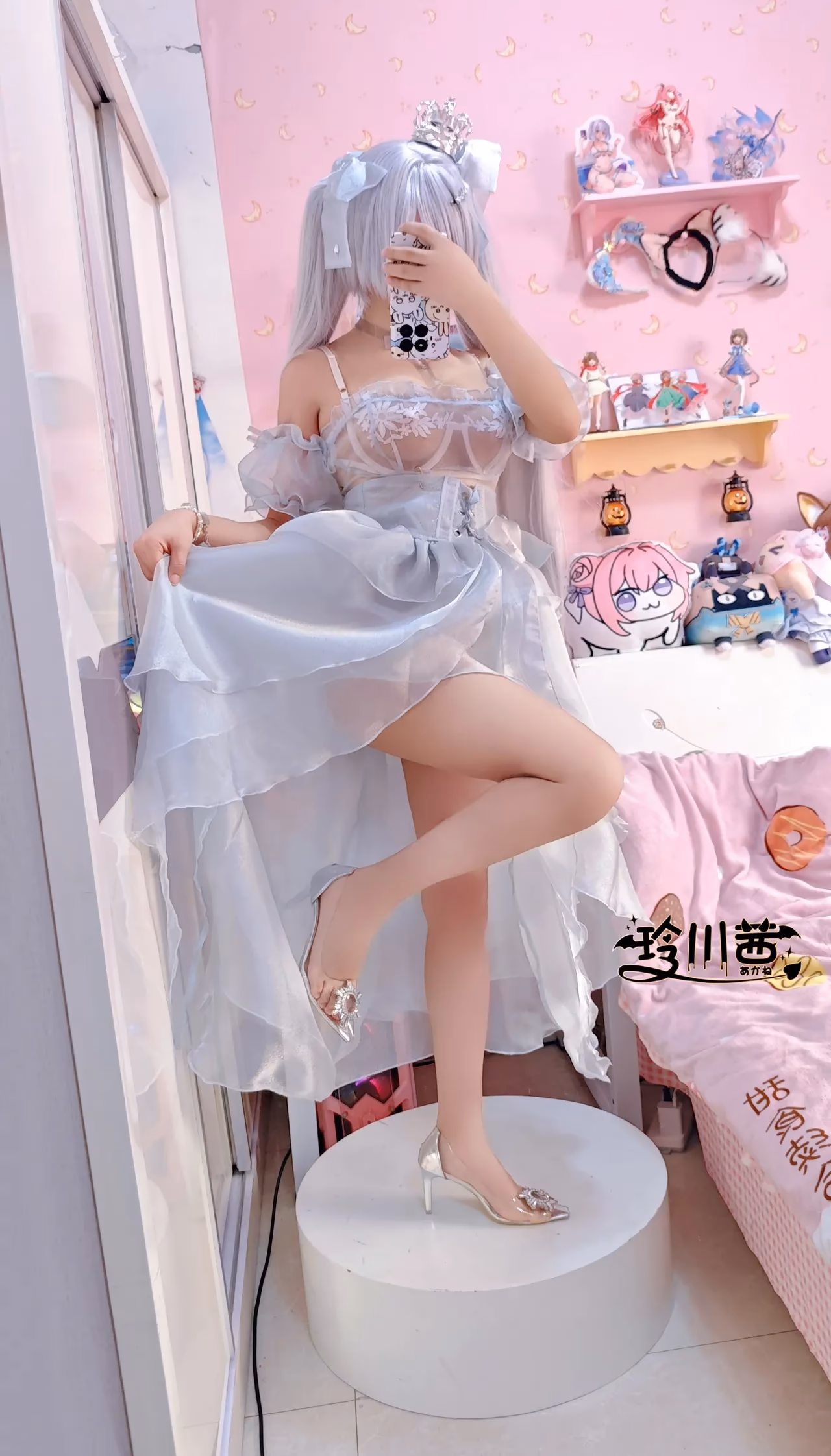 Lingchuanqian as Cinderella (Anachiro) — cosplay photo 2 of 22