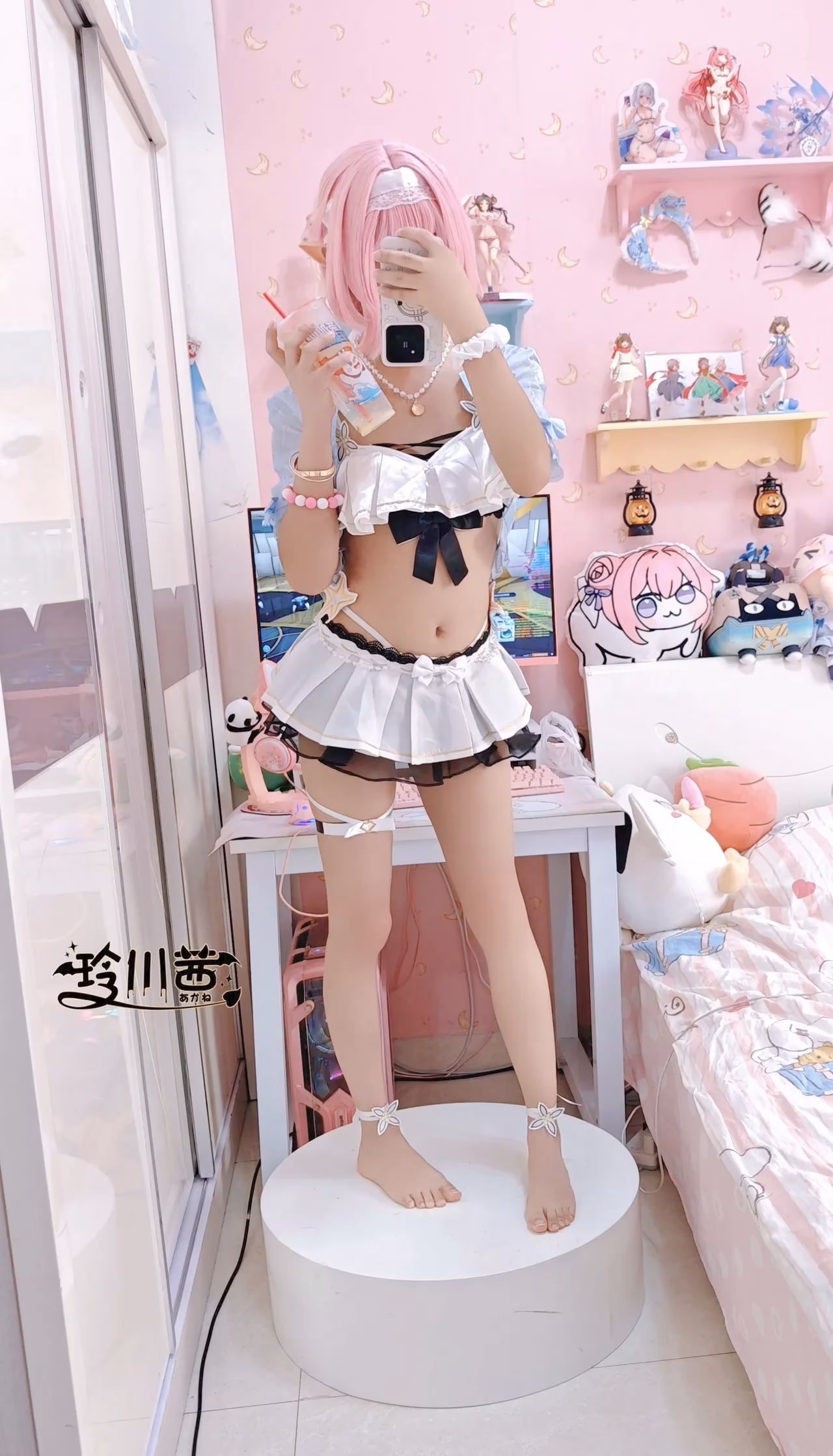 Lingchuanqian as Elysia — cosplay photo 7 of 16