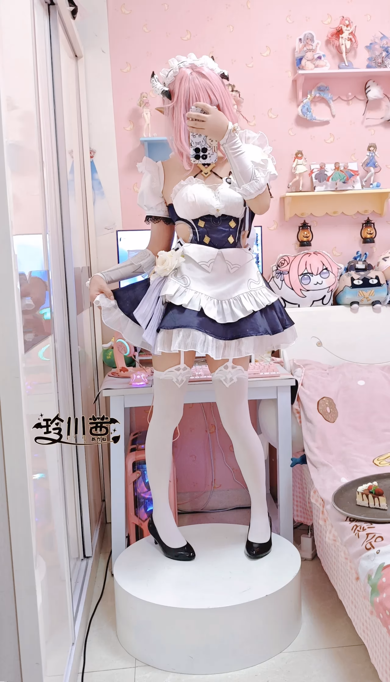Lingchuanqian as Elysia — cosplay photo 10 of 20