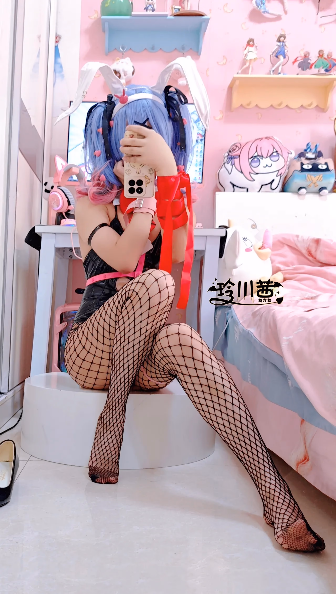 Lingchuanqian as Hatsune Miku — cosplay photo 15 of 15