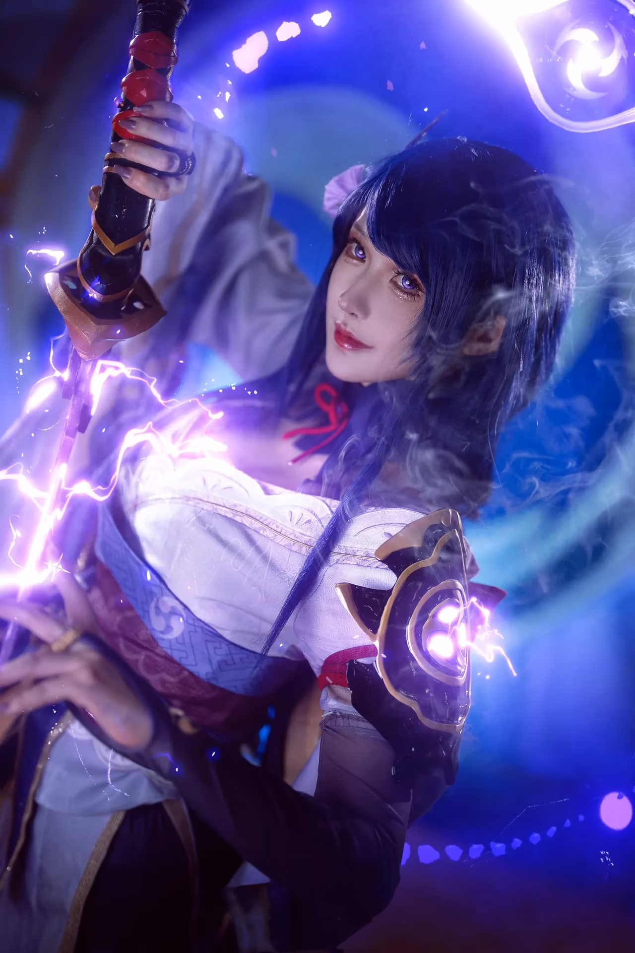 Luer da Mowang as Raiden Shogun — cosplay photo 2 of 15