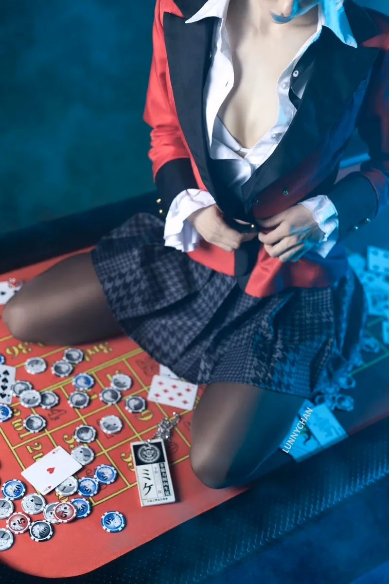 LunnyChan as Kirari Momobami — cosplay photo 20 of 21
