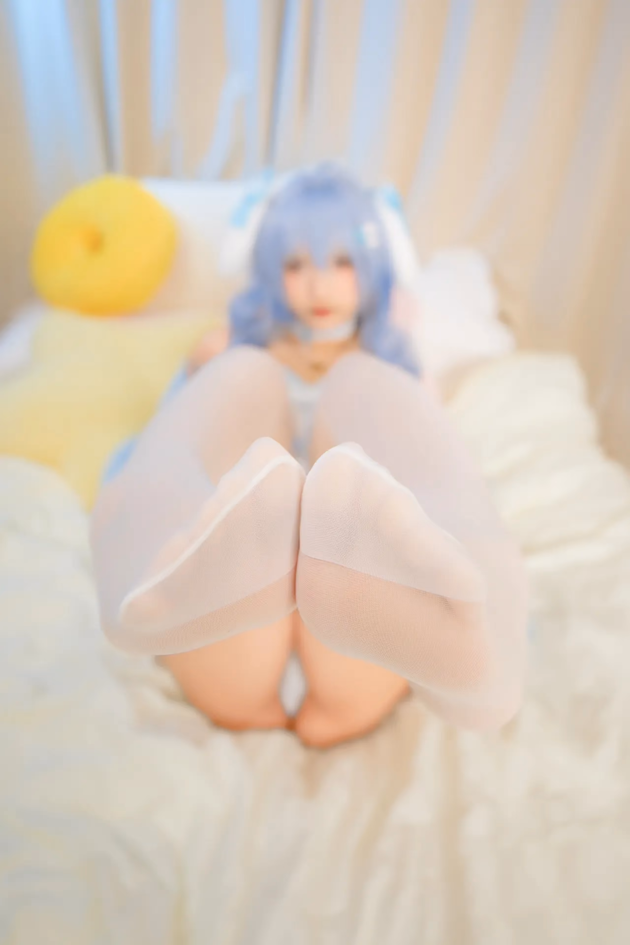 Mafuyu Kagurazaka as Ganyu — cosplay photo 11 of 75