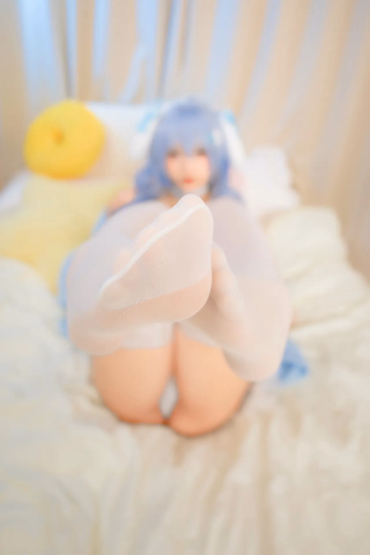 Mafuyu Kagurazaka as Ganyu — cosplay photo 12 of 75