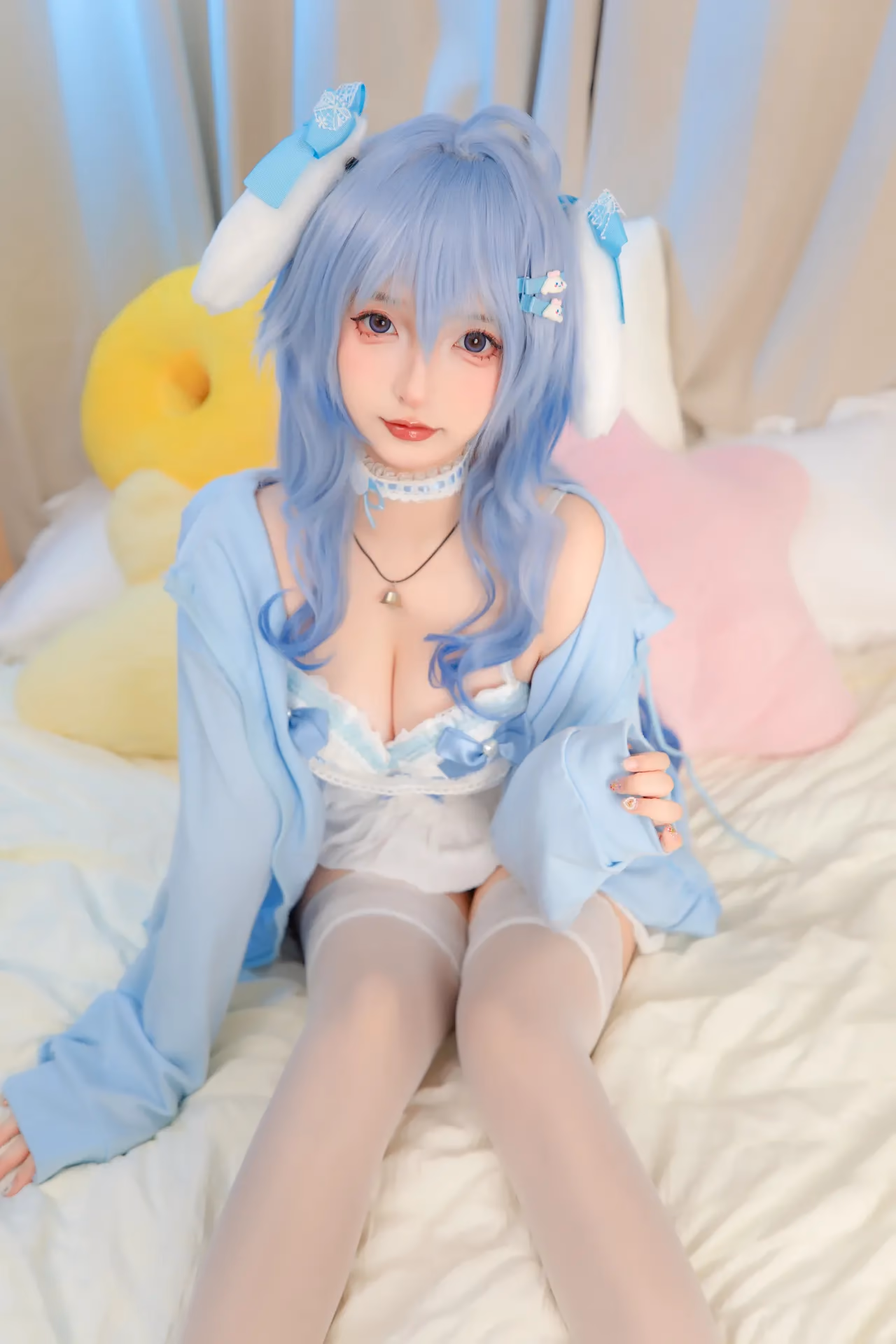 Mafuyu Kagurazaka as Ganyu — cosplay photo 2 of 75