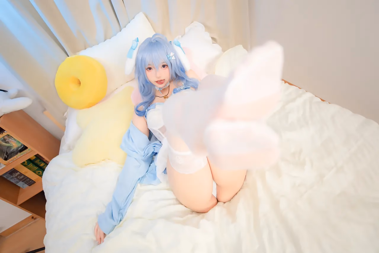Mafuyu Kagurazaka as Ganyu — cosplay photo 21 of 75