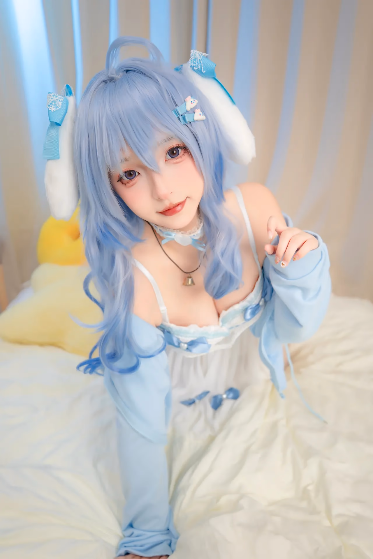 Mafuyu Kagurazaka as Ganyu — cosplay photo 70 of 75