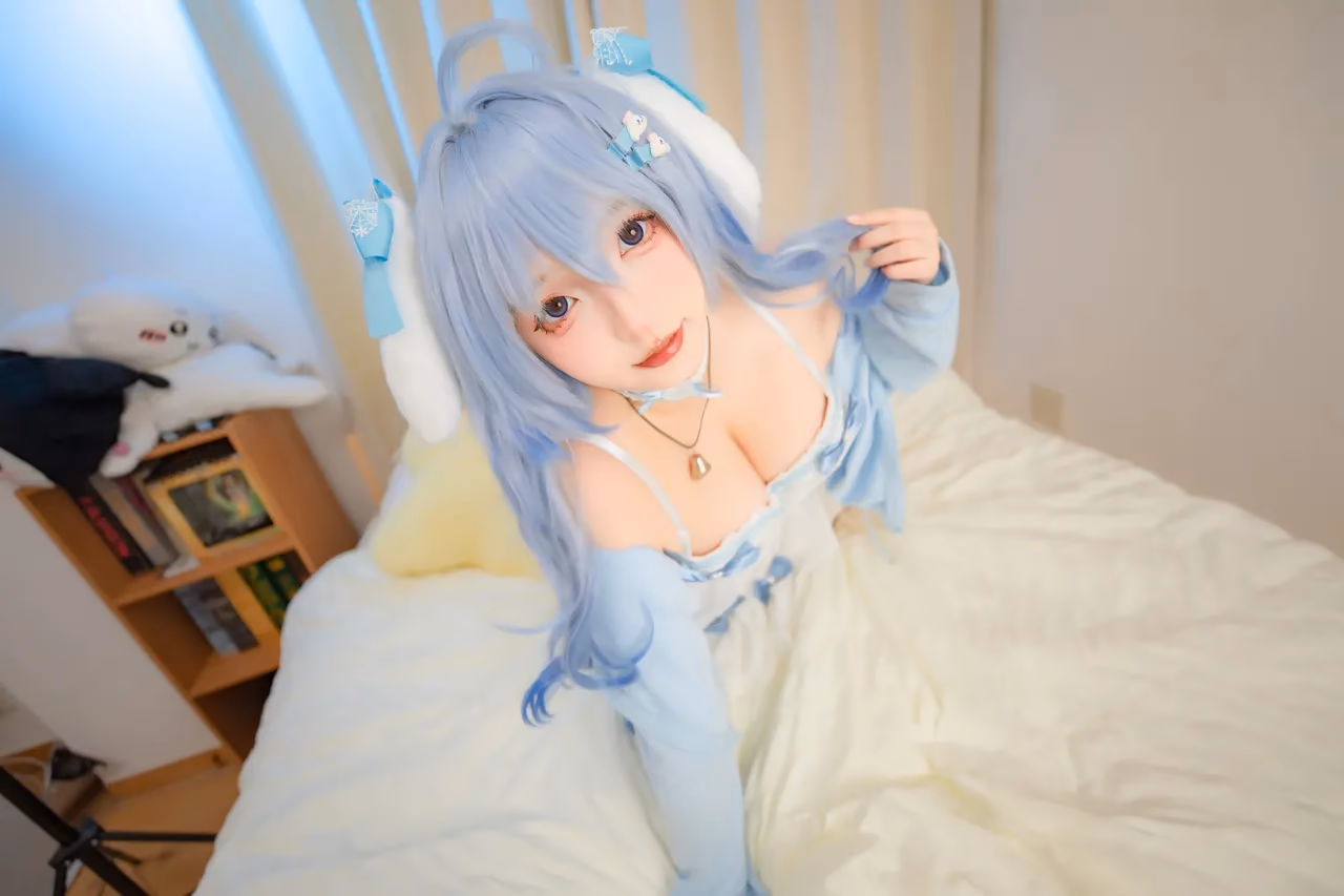 Mafuyu Kagurazaka as Ganyu — cosplay photo 72 of 75
