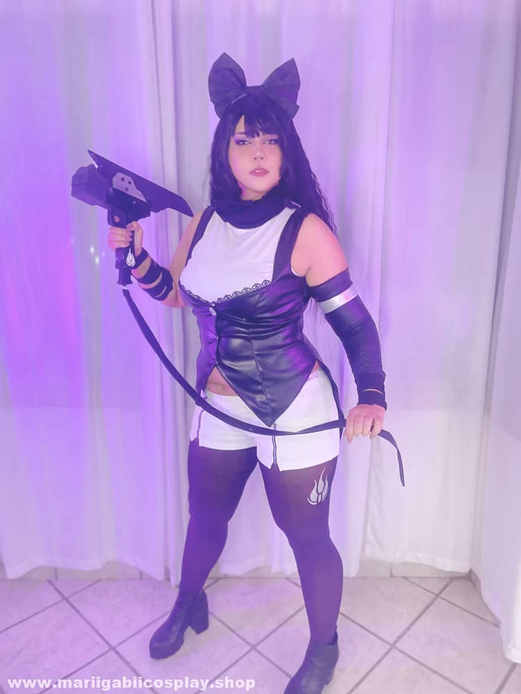 MariiGabii as Blake Belladonna — cosplay photo 9 of 19