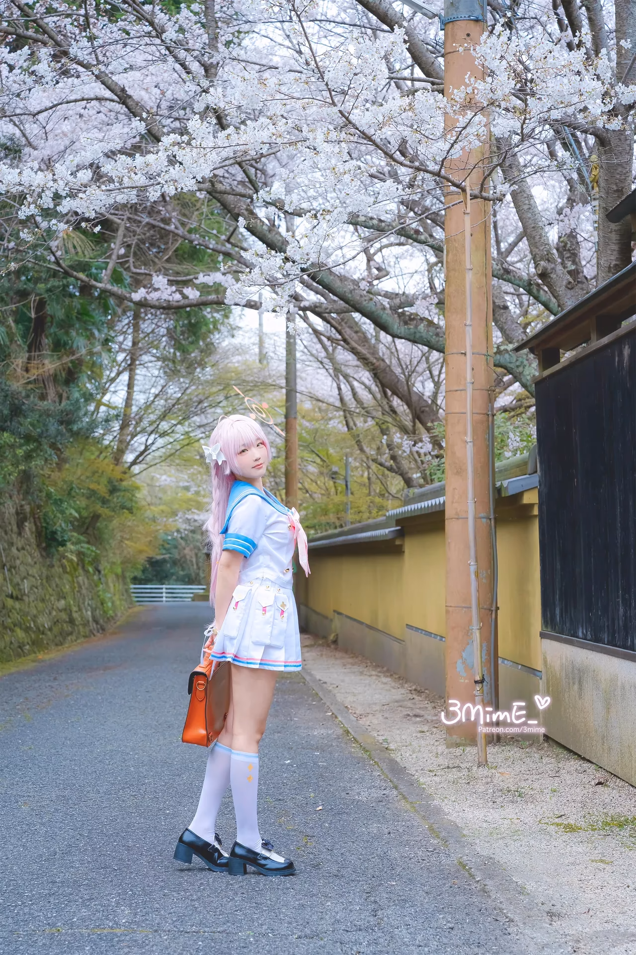 Mime as Hanako Urawa — cosplay photo 3 of 18
