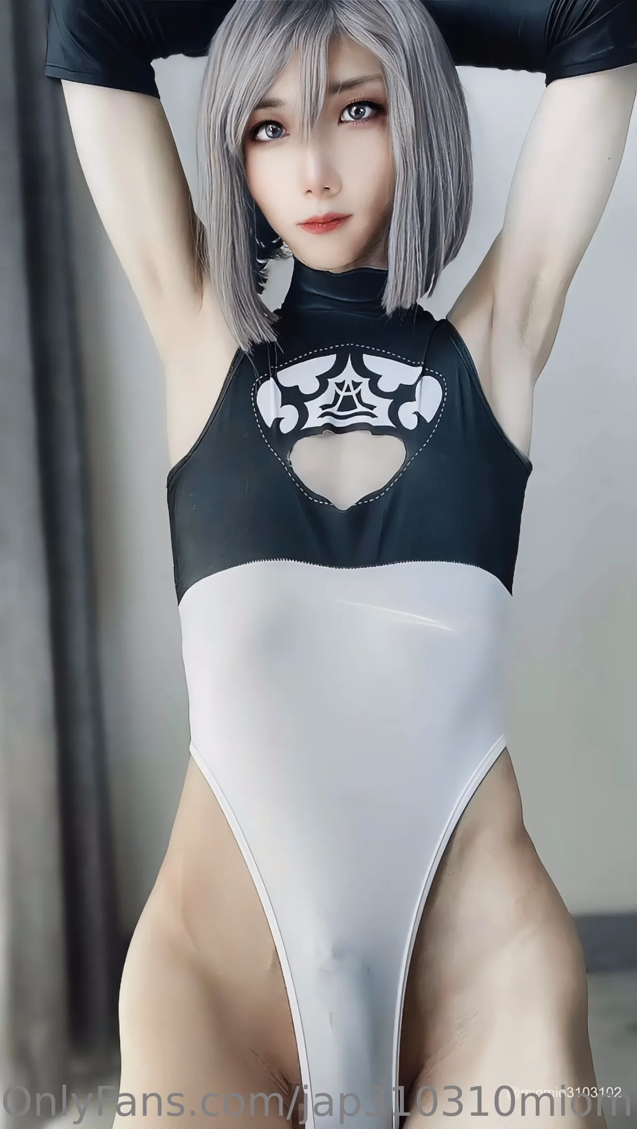 Mio as 2B — cosplay photo 11 of 19