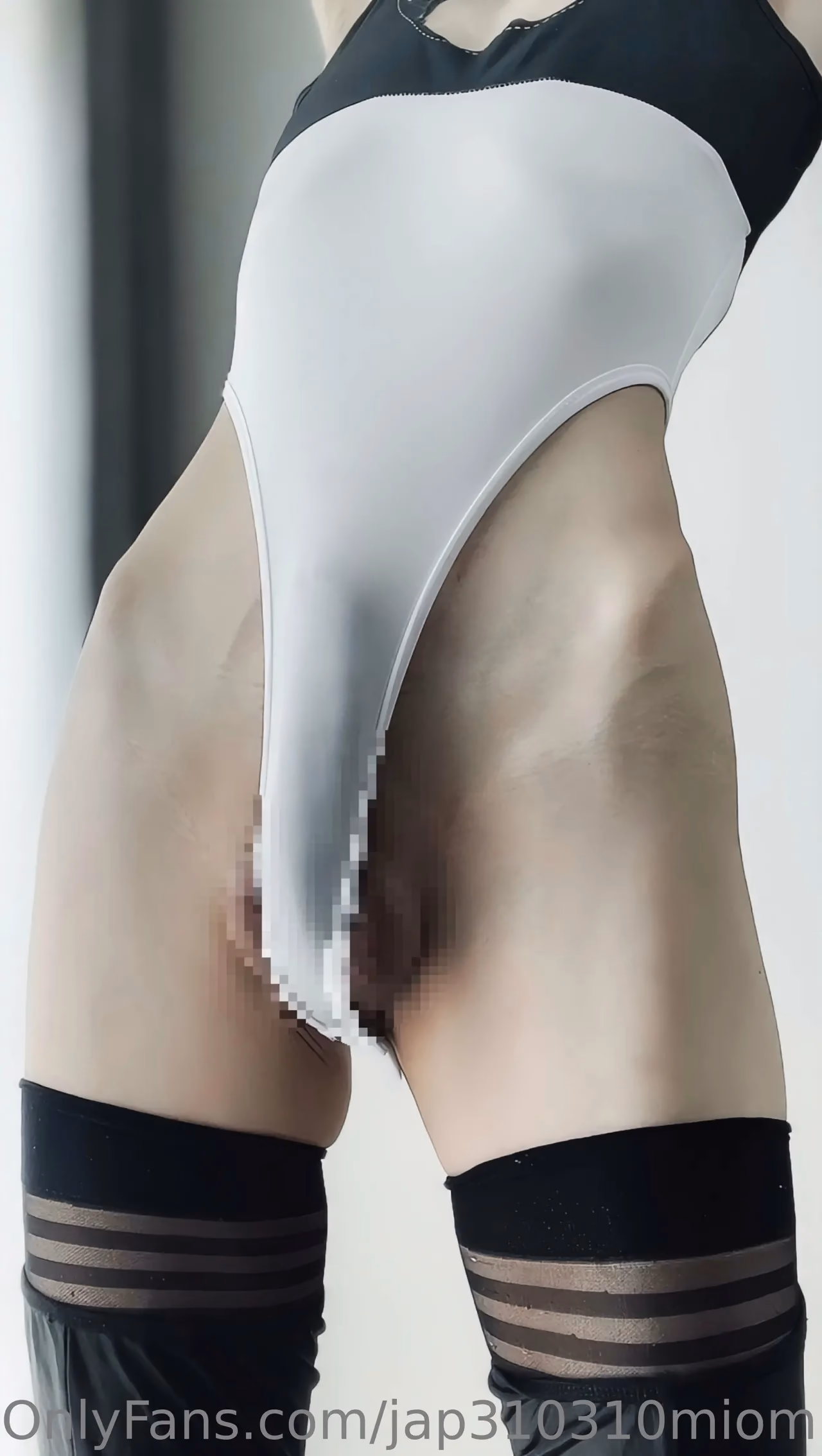 Mio as 2B — cosplay photo 9 of 19