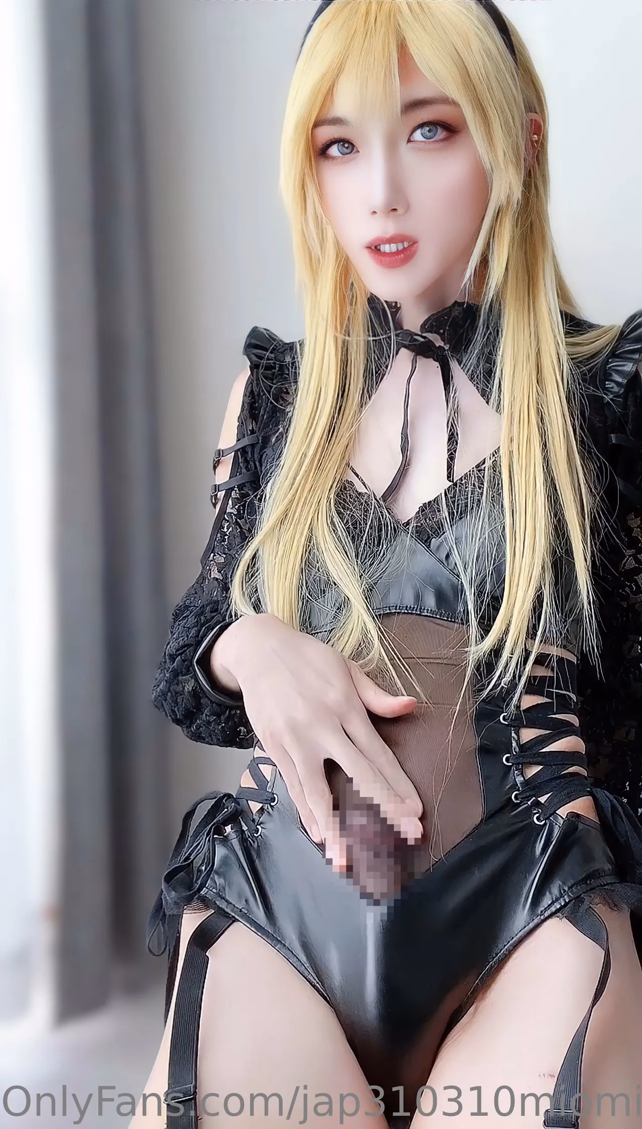 Mio as Marin Kitagawa — cosplay photo 16 of 41