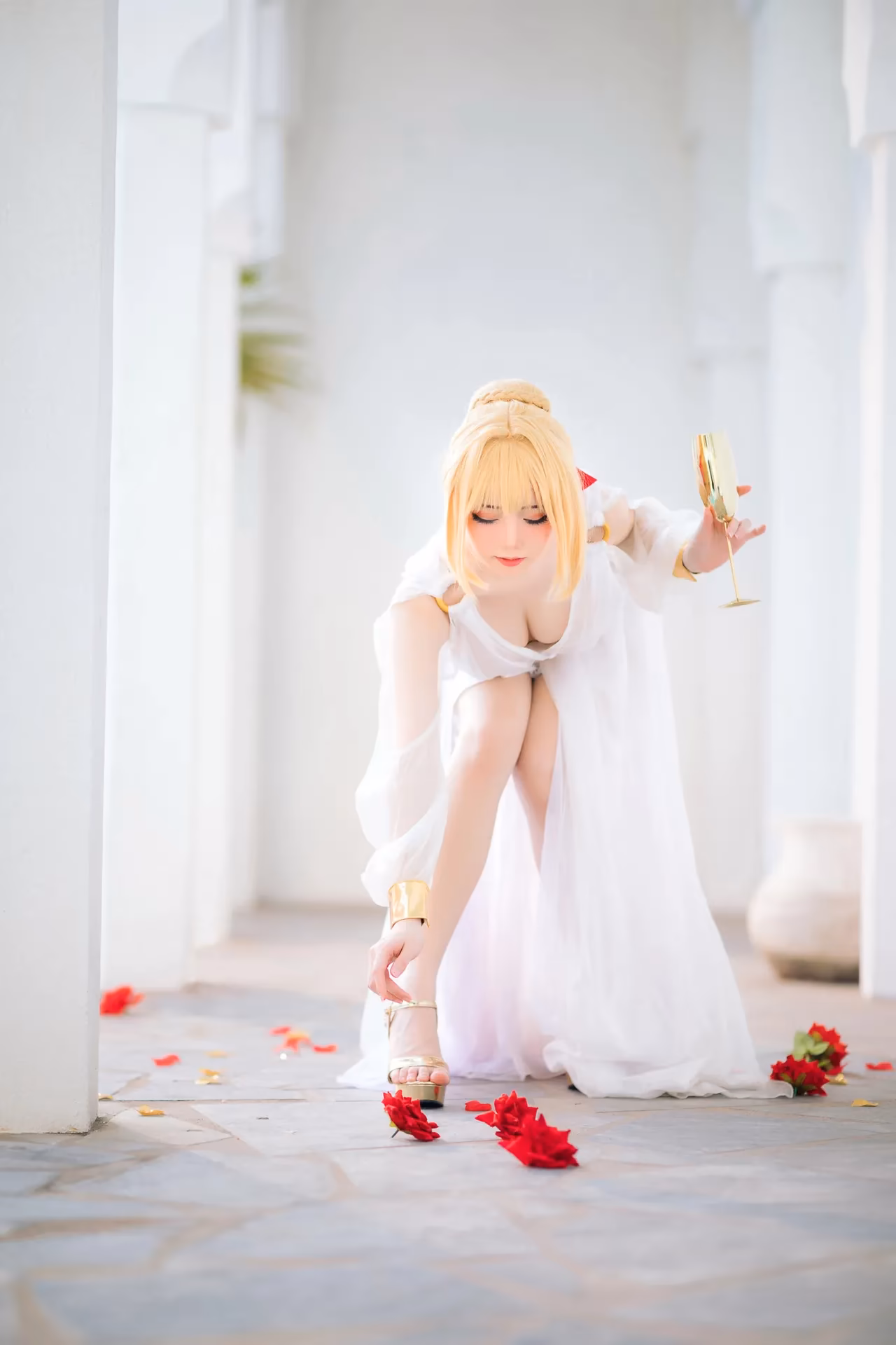 MMMenmentan as Nero Claudius — cosplay photo 14 of 27