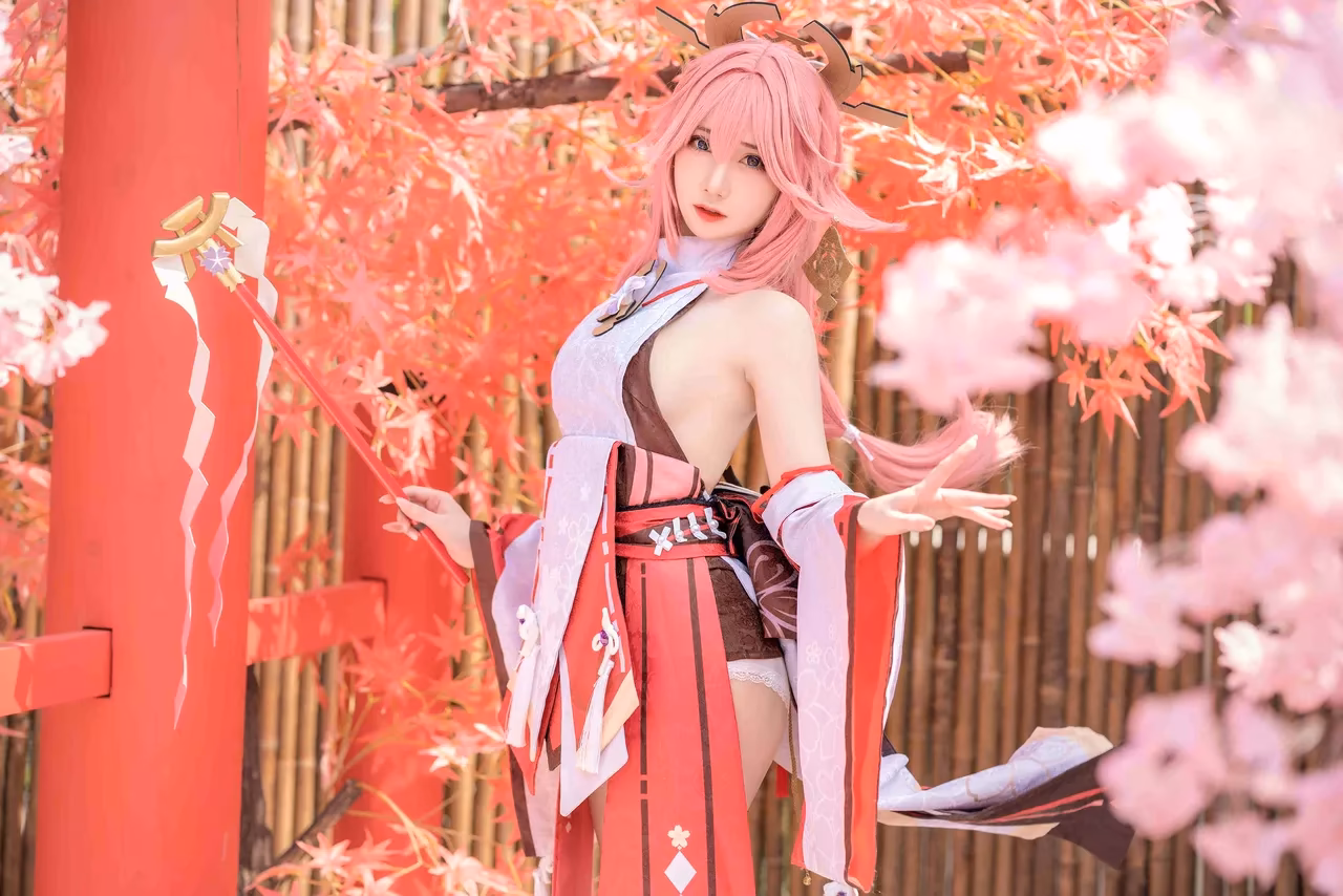 MMMenmentan as Yae Miko — cosplay photo 2 of 15