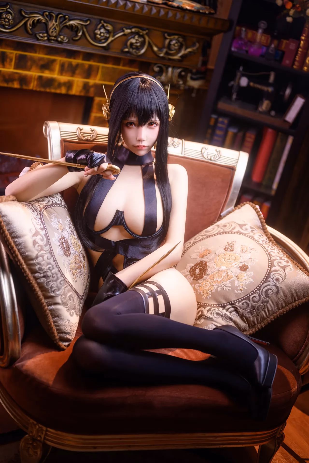 mozi02282022 as Yor Forger — cosplay photo 40 of 52