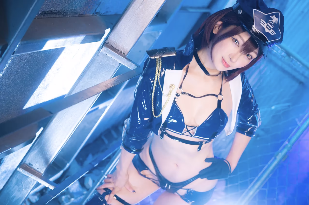 Nami Minami as Baltimore — cosplay photo 159 of 216