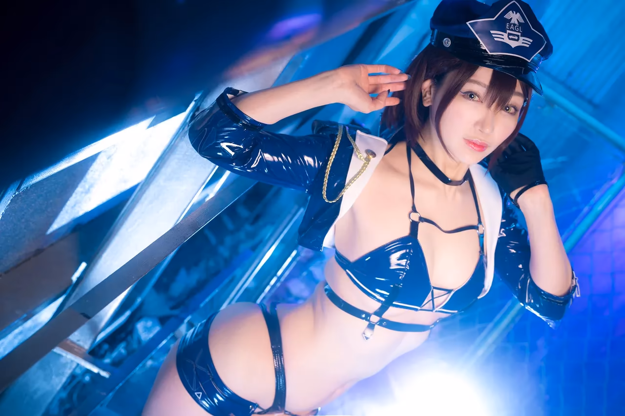 Nami Minami as Baltimore — cosplay photo 163 of 216