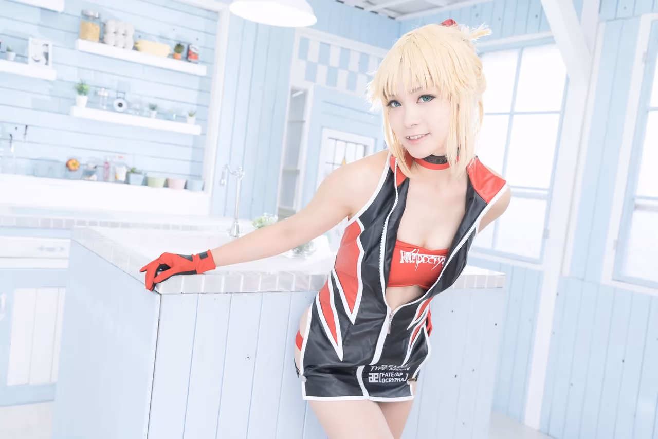 Nayu Kurachi as Mordred — cosplay photo 163 of 307