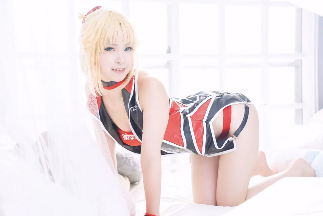 Nayu Kurachi as Mordred — cosplay photo 201 of 307
