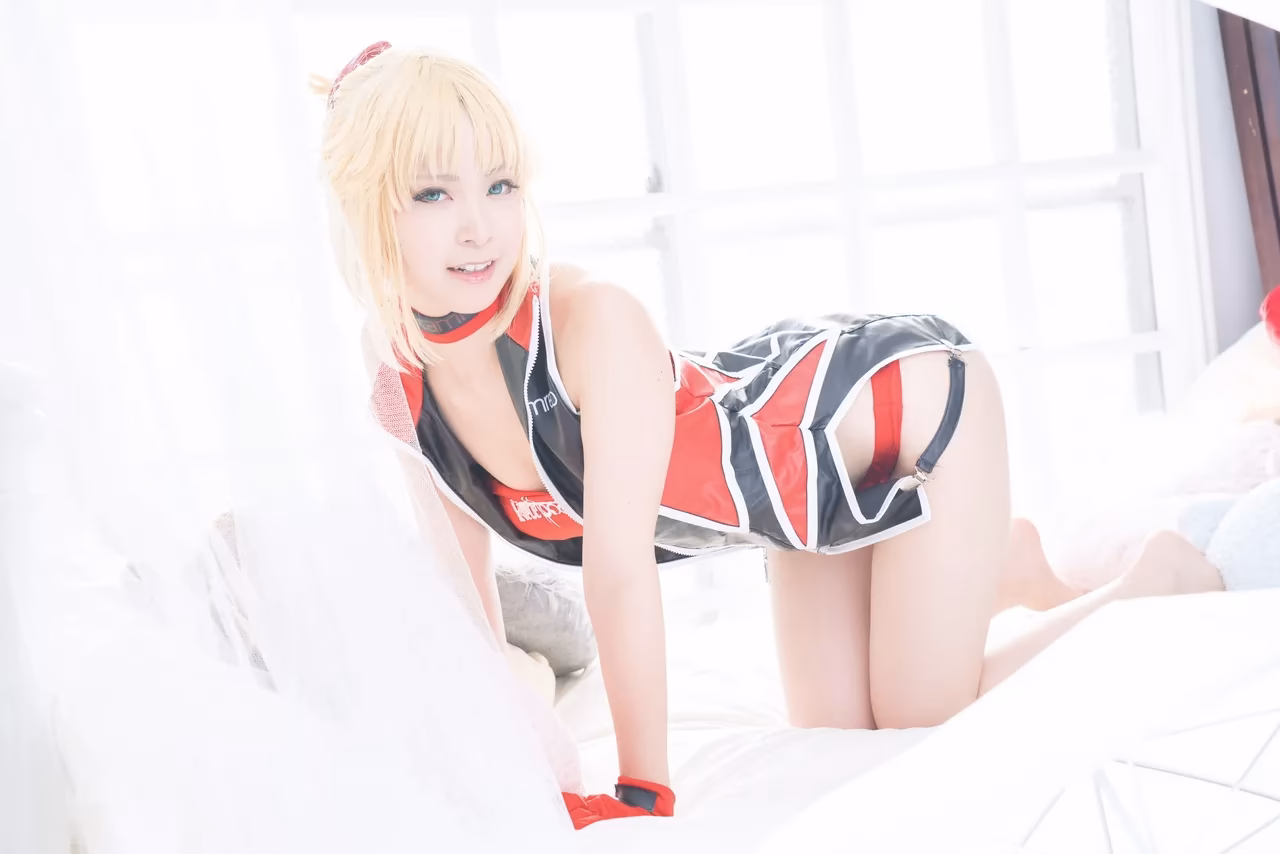 Nayu Kurachi as Mordred — cosplay photo 202 of 307