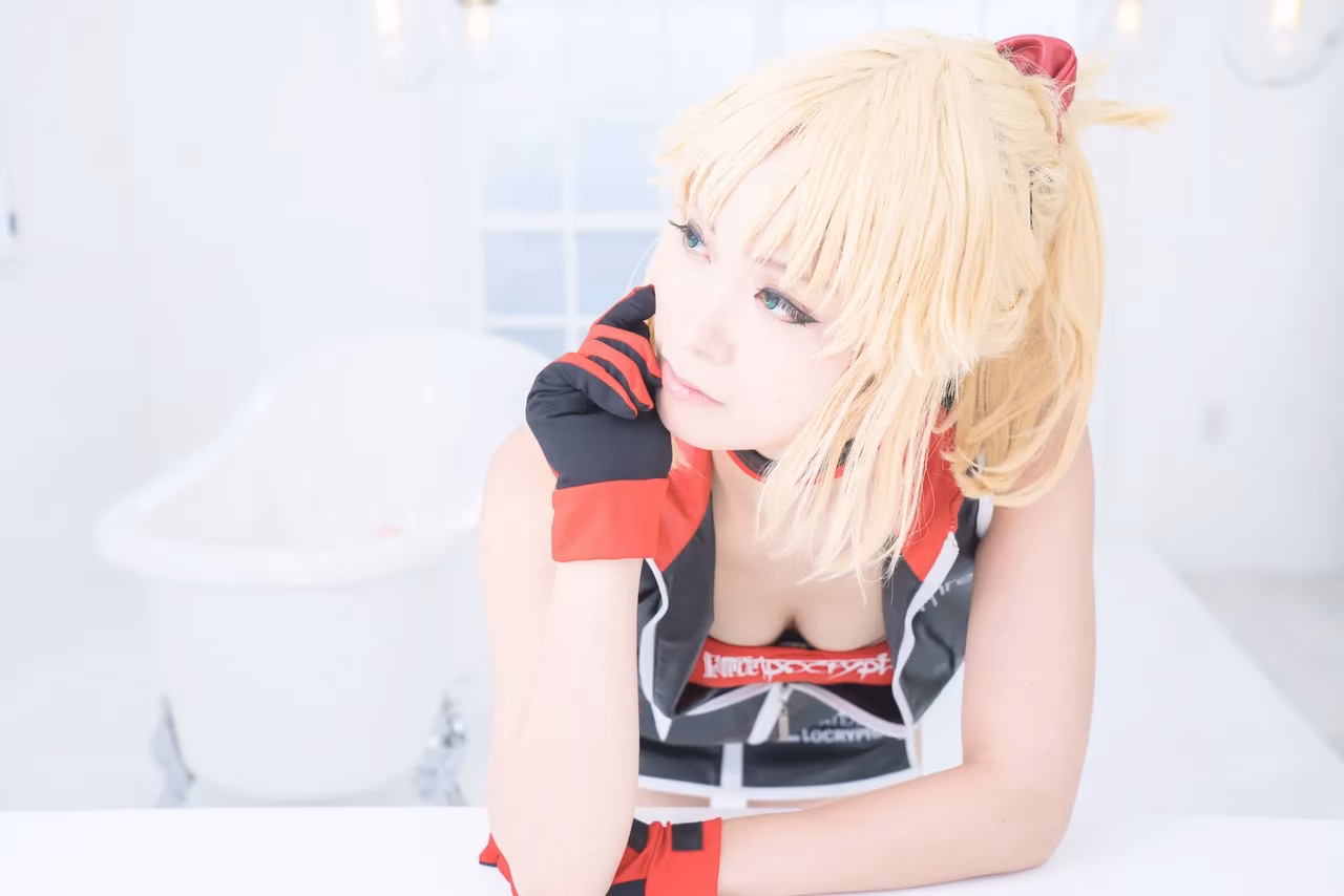 Nayu Kurachi as Mordred — cosplay photo 226 of 307
