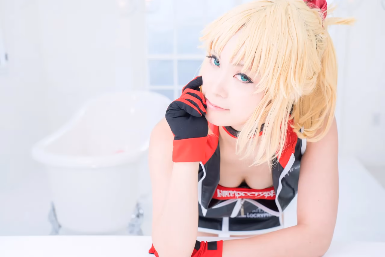 Nayu Kurachi as Mordred — cosplay photo 227 of 307