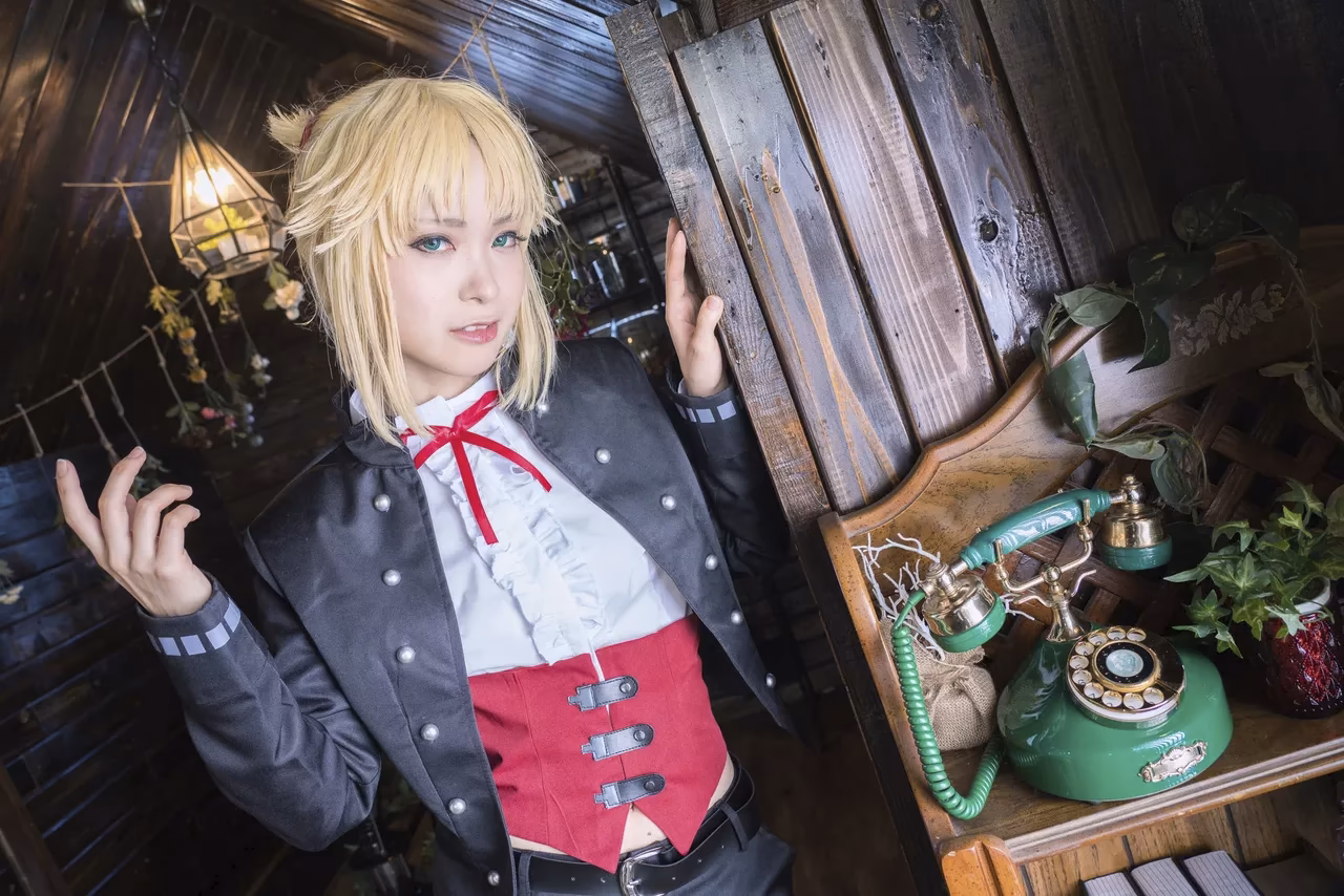 Nayu Kurachi as Mordred — cosplay photo 238 of 307