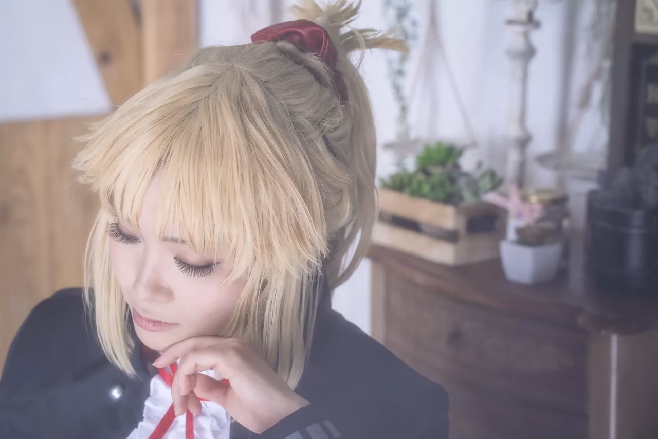 Nayu Kurachi as Mordred — cosplay photo 265 of 307
