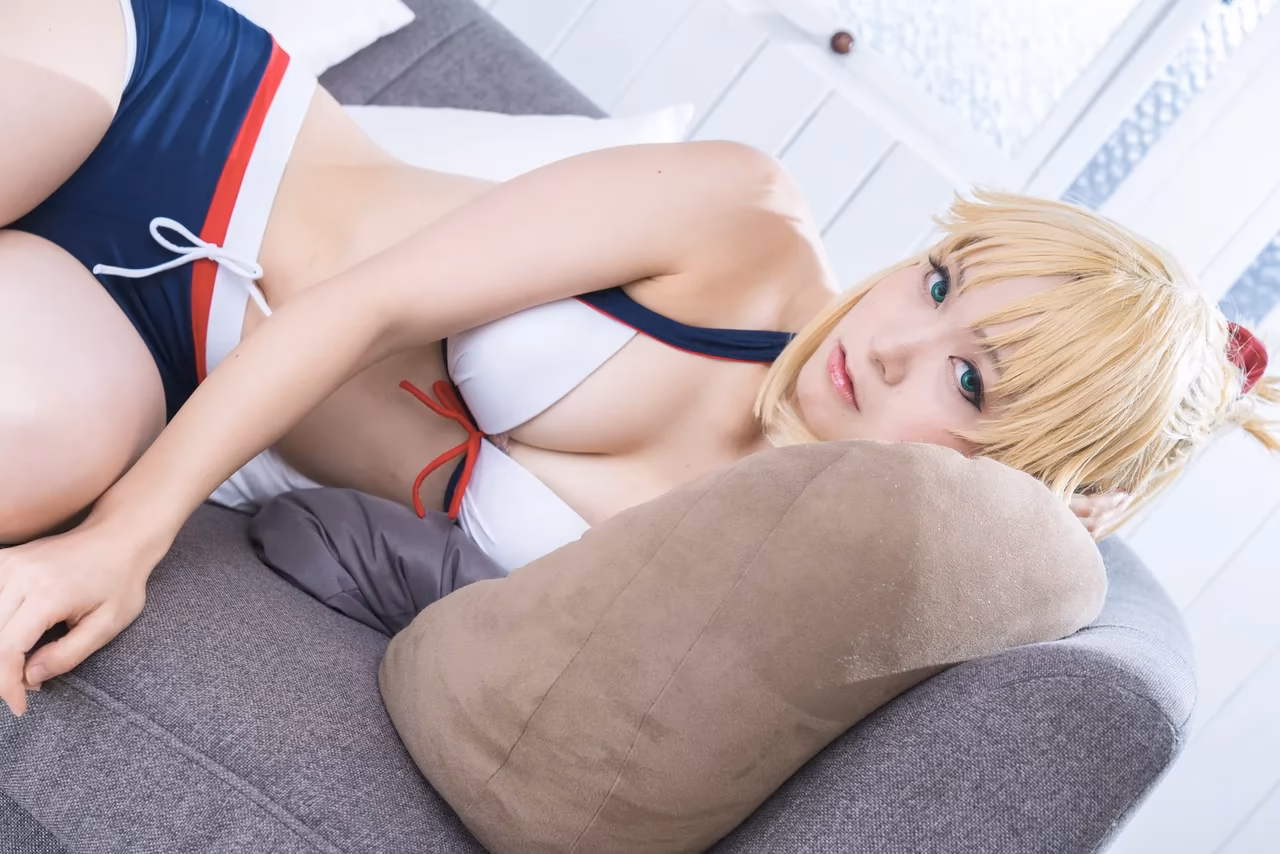Nayu Kurachi as Mordred — cosplay photo 54 of 307