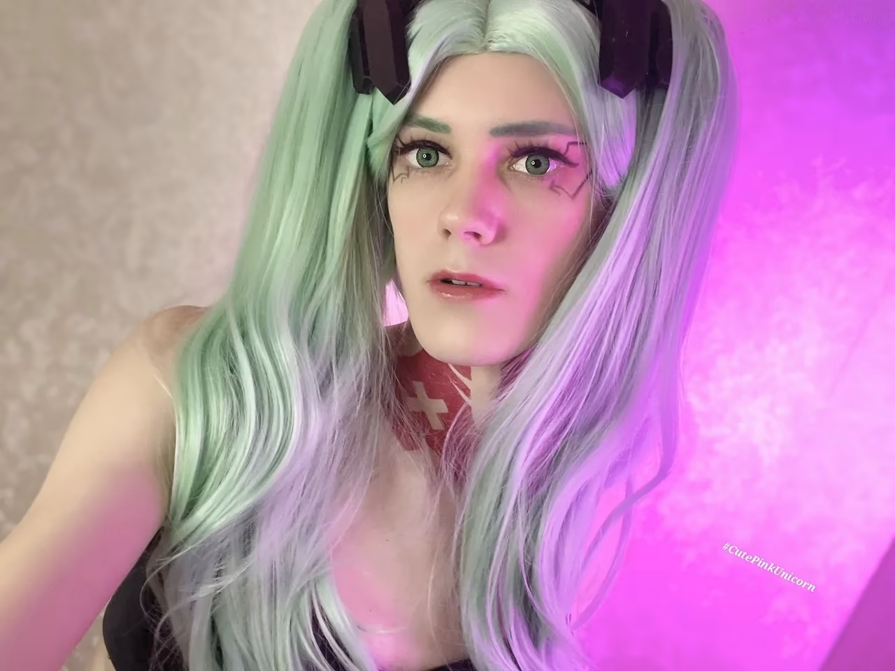 Nikki Unicorn as Rebecca — cosplay photo 163 of 164