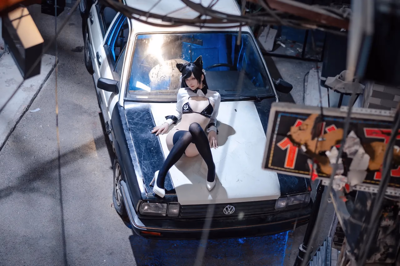 Purinpuppy as Atago — cosplay photo 16 of 114
