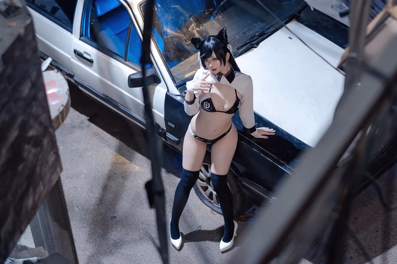 Purinpuppy as Atago — cosplay photo 22 of 114