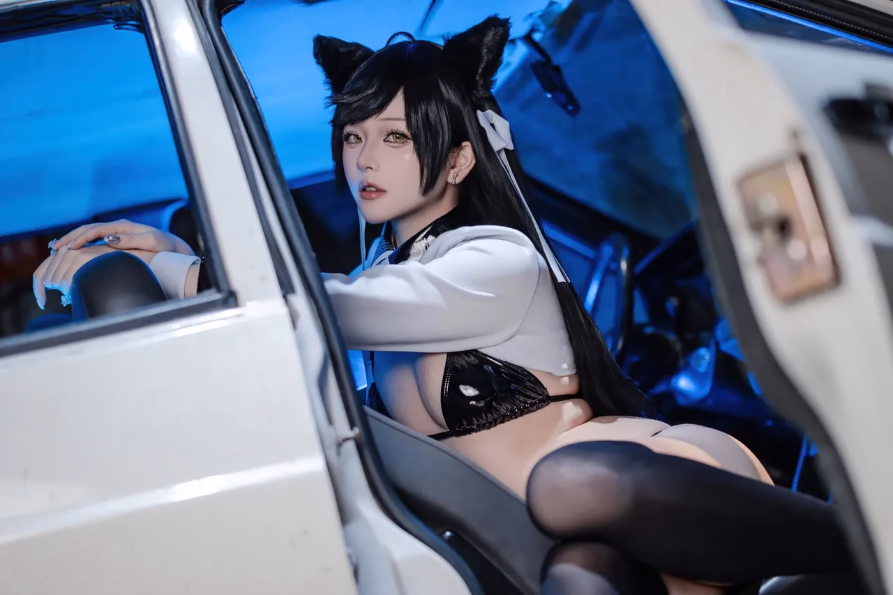 Purinpuppy as Atago — cosplay photo 5 of 114