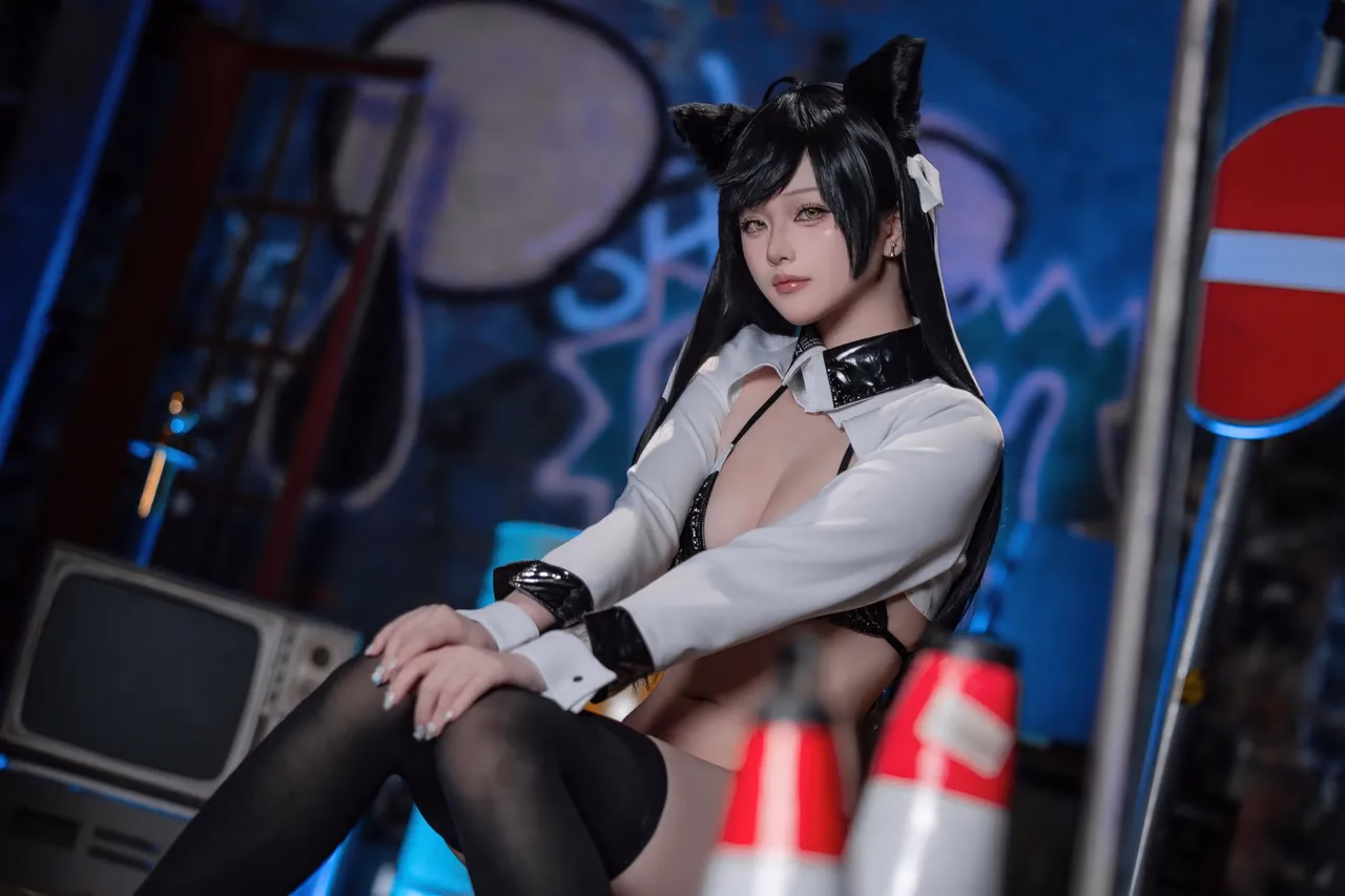 Purinpuppy as Atago — cosplay photo 55 of 114