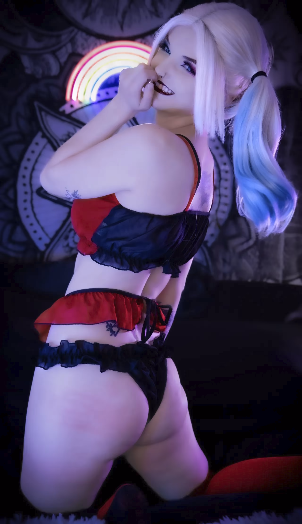 RainyDayRoses as Harley Quinn — cosplay photo 9 of 46