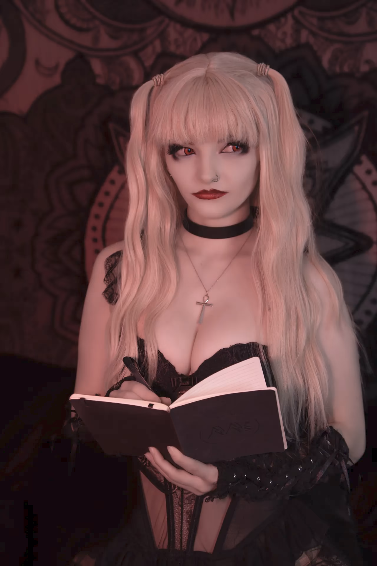 RainyDayRoses as Misa Amane — cosplay photo 59 of 68