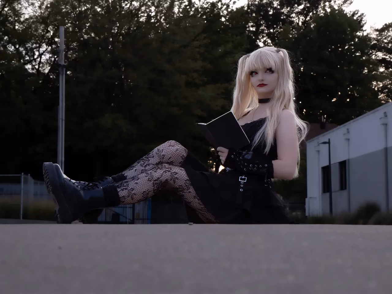 RainyDayRoses as Misa Amane — cosplay photo 9 of 68