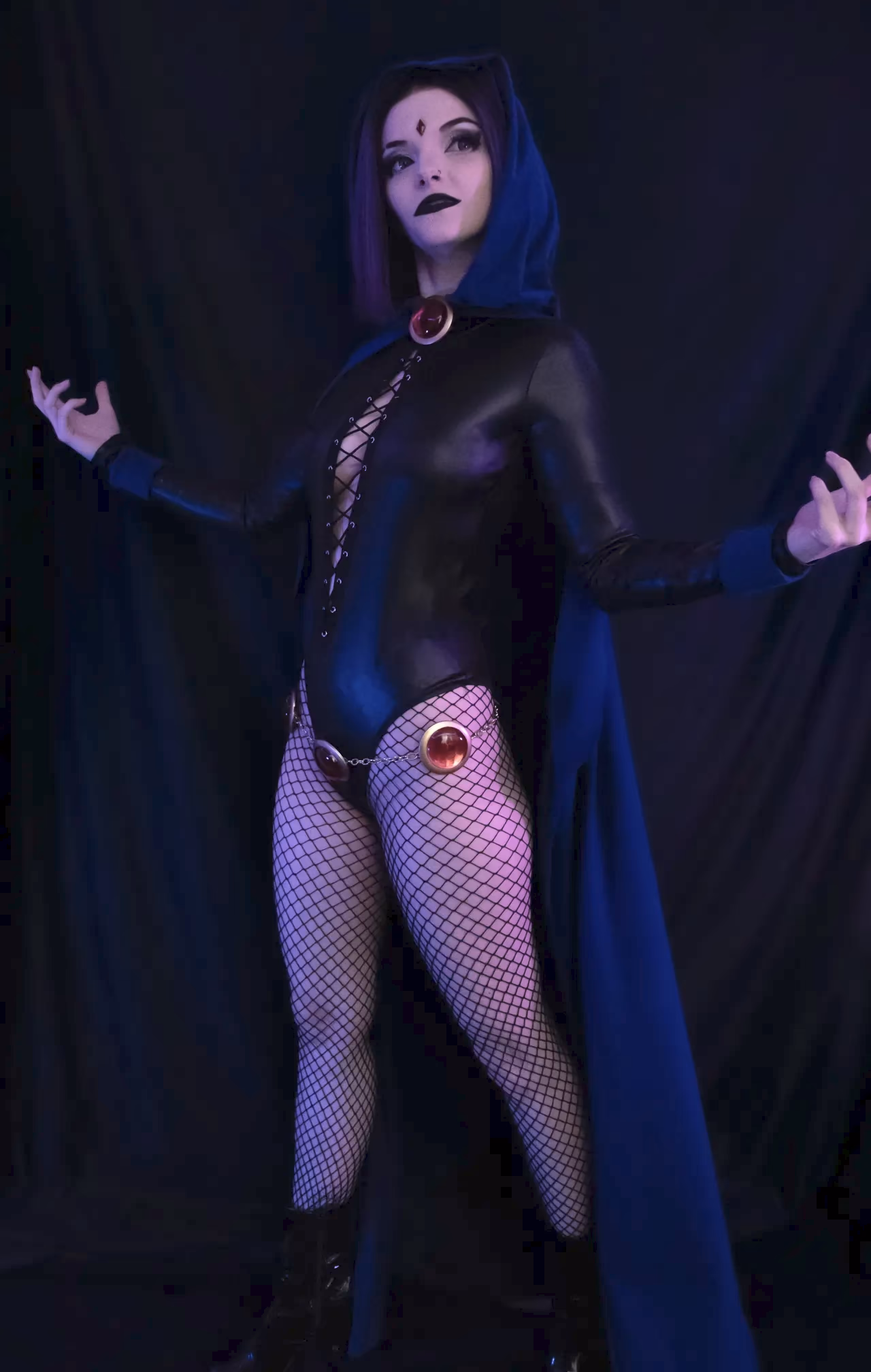RainyDayRoses as Raven — cosplay photo 57 of 60