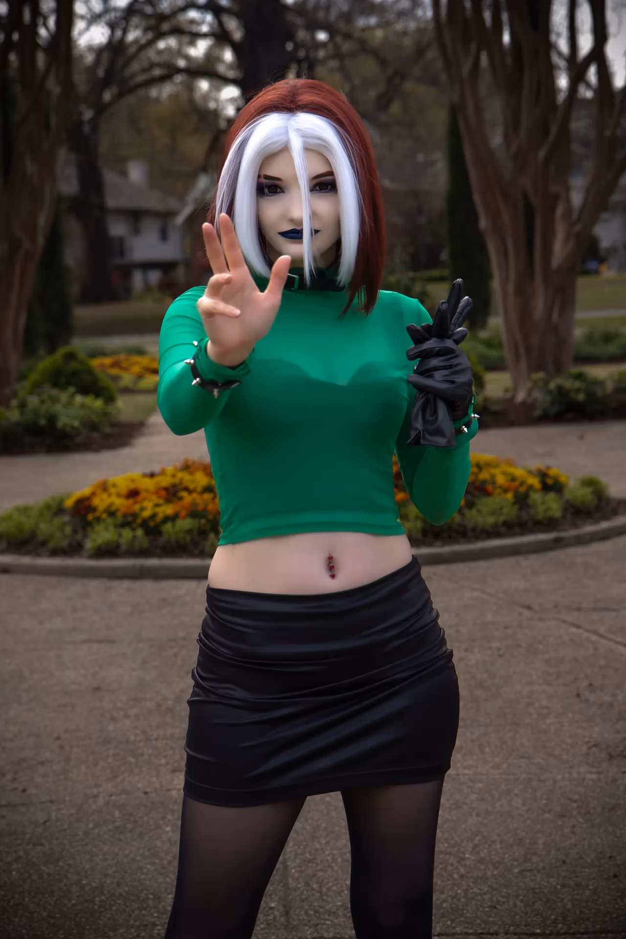 RainyDayRoses as Rogue — cosplay photo 40 of 73