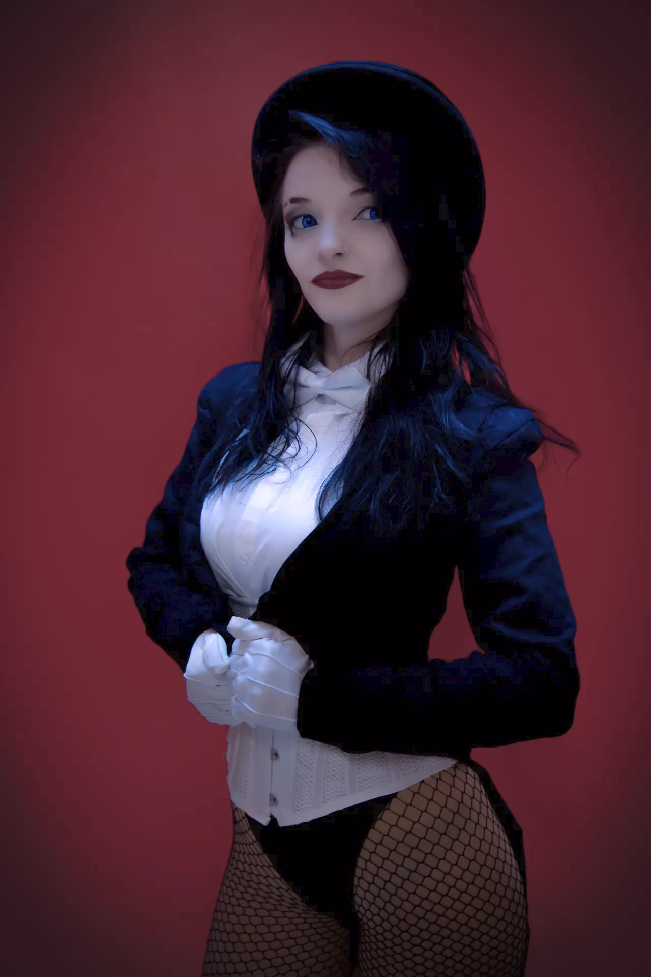 RainyDayRoses as Zatanna — cosplay photo 16 of 26