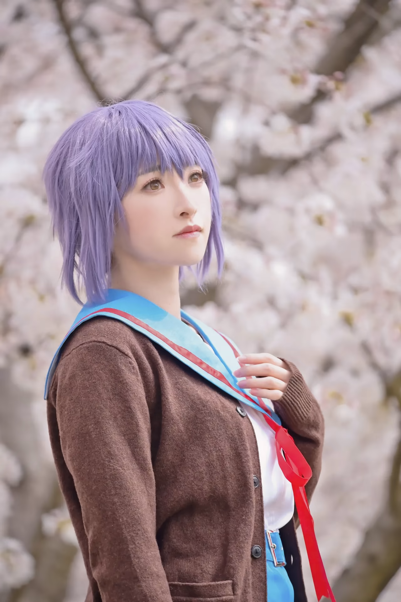 rionsakura as Haruhi Suzumiya, Mikuru Asahina, and Yuki Nagato — cosplay photo 56 of 162