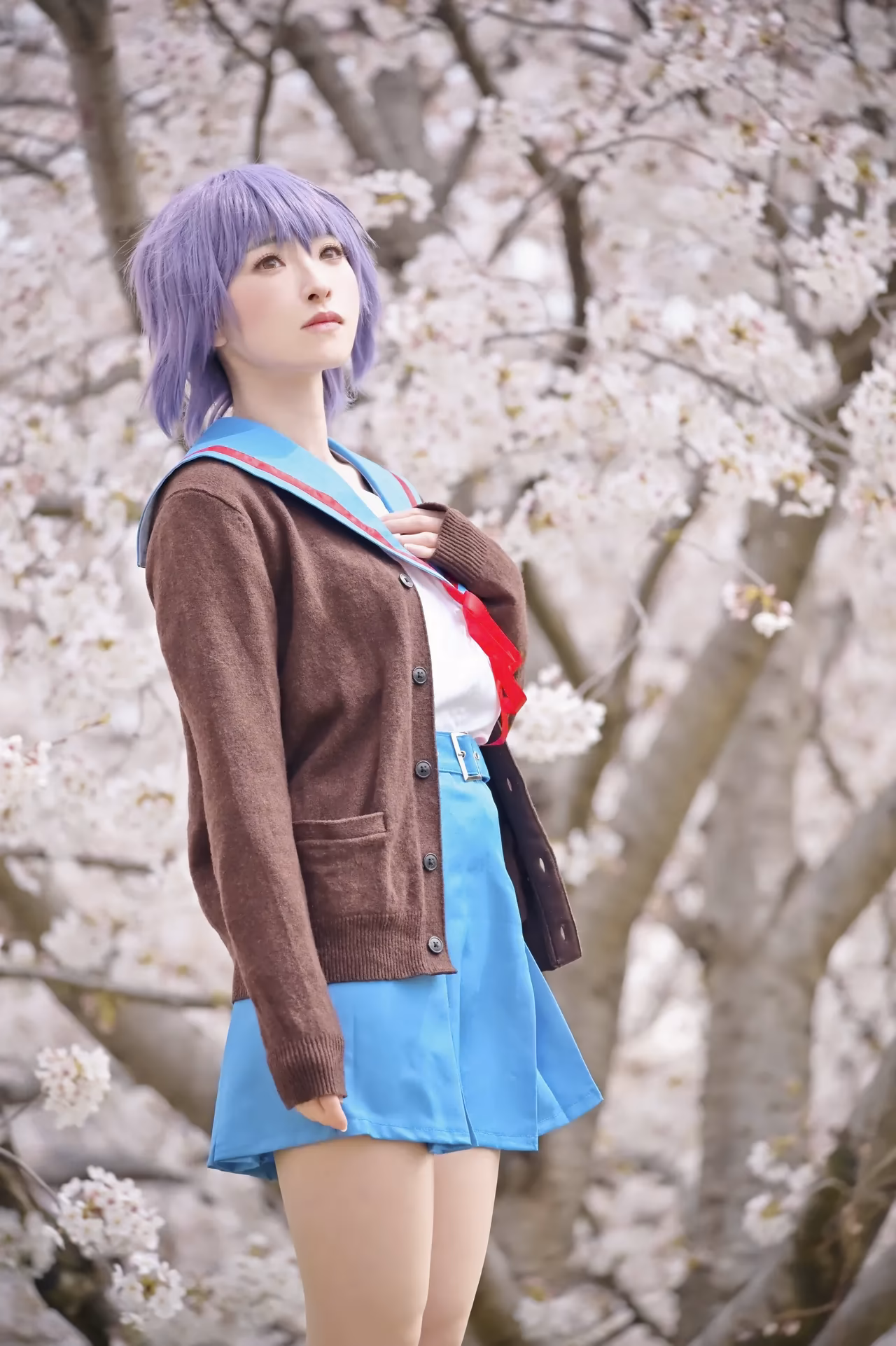 rionsakura as Haruhi Suzumiya, Mikuru Asahina, and Yuki Nagato — cosplay photo 59 of 162
